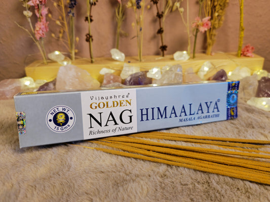 Räucherstäbchen von Golden Nag – Himalaya – Bestseller! – 15 Stäbchen für eine erfrischende und reinigende Atmosphäre