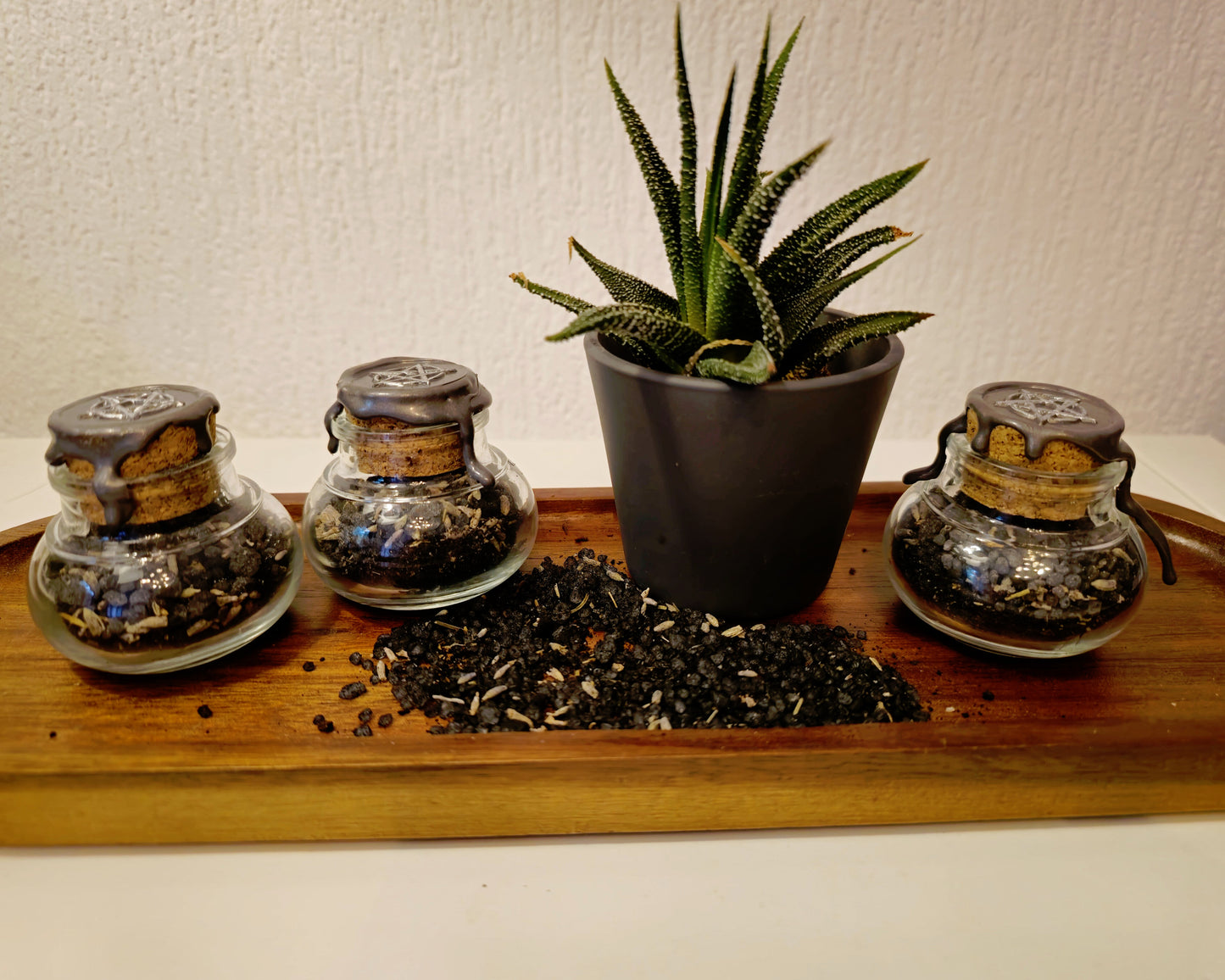 Schwarzes Hexensalz – Schutz & Bannkraft für deine Rituale (Groß)