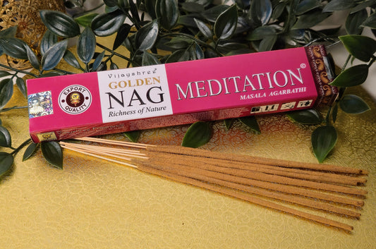 Räucherstäbchen von Golden Nag – Meditation – 15 Stäbchen für tiefe Entspannung und spirituelle Klarheit